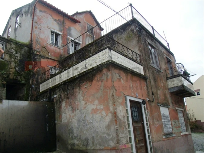 Moradia T5 para Venda em Gouveia (São Pedro e São Julião) Foto 2