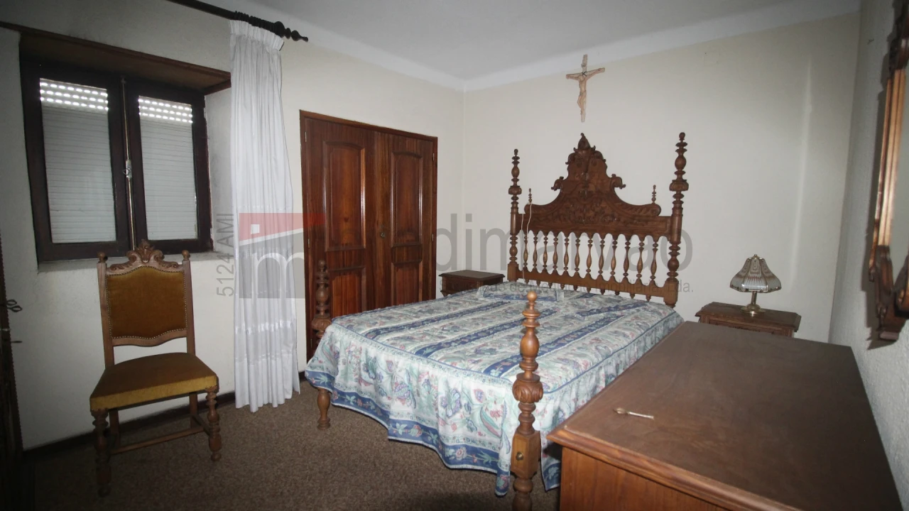 Moradia T6 para Venda em Rio Torto e Lagarinhos Foto 9