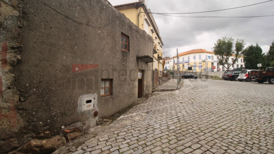 Moradia T0 para Venda em Gouveia (São Pedro e São Julião) Foto 4