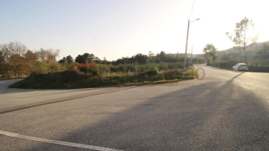 Terreno para Venda em São Paio Foto 2