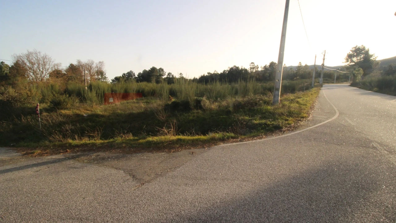 Terreno para Venda em São Paio Foto 1