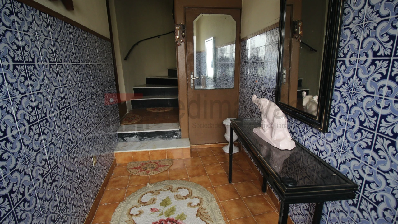 Moradia T4 para Venda em Ribamondego Foto 3