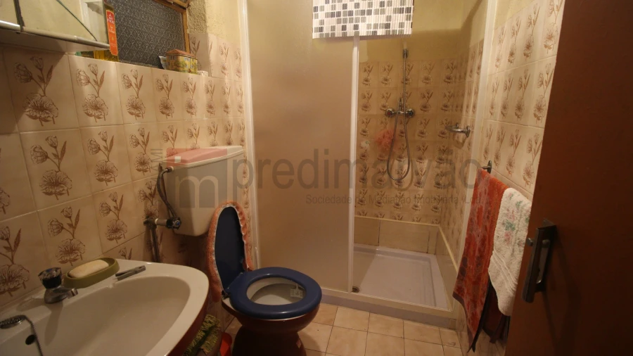 Moradia T4 para Venda em Ribamondego Foto 12