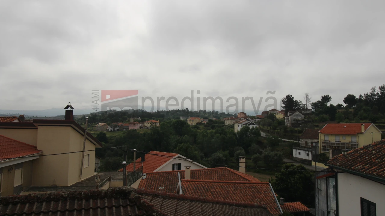 Moradia T4 para Venda em Ribamondego Foto 15