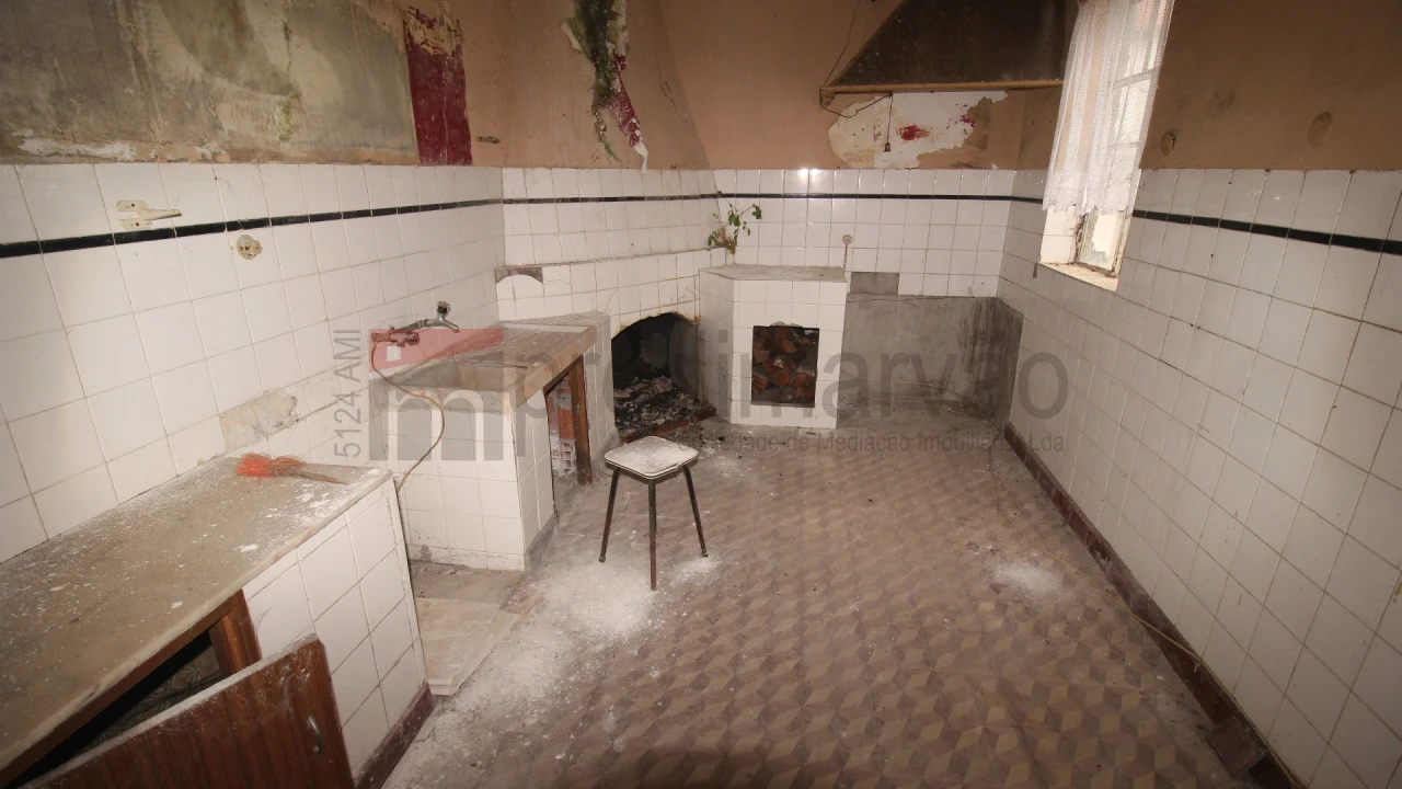 Moradia T3 para Venda em Vila Nova de Tazem Foto 7