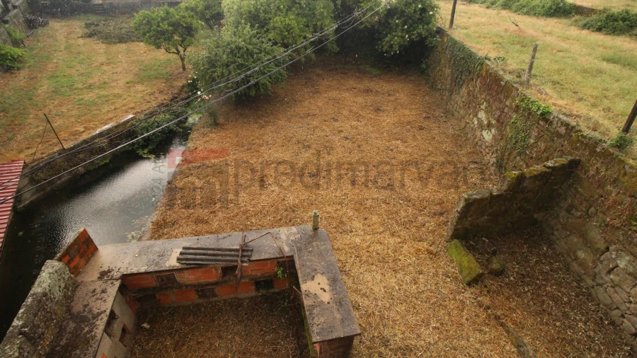 Moradia T3 para Venda em Vila Nova de Tazem Foto 2