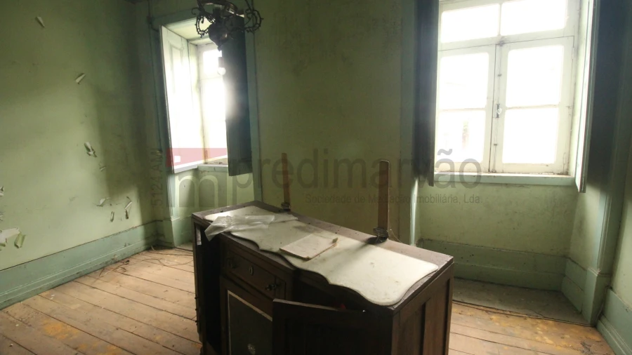 Moradia T3 para Venda em Vila Nova de Tazem Foto 8