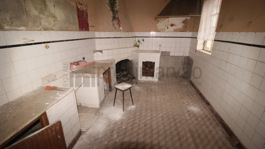 Moradia T3 para Venda em Vila Nova de Tazem Foto 7