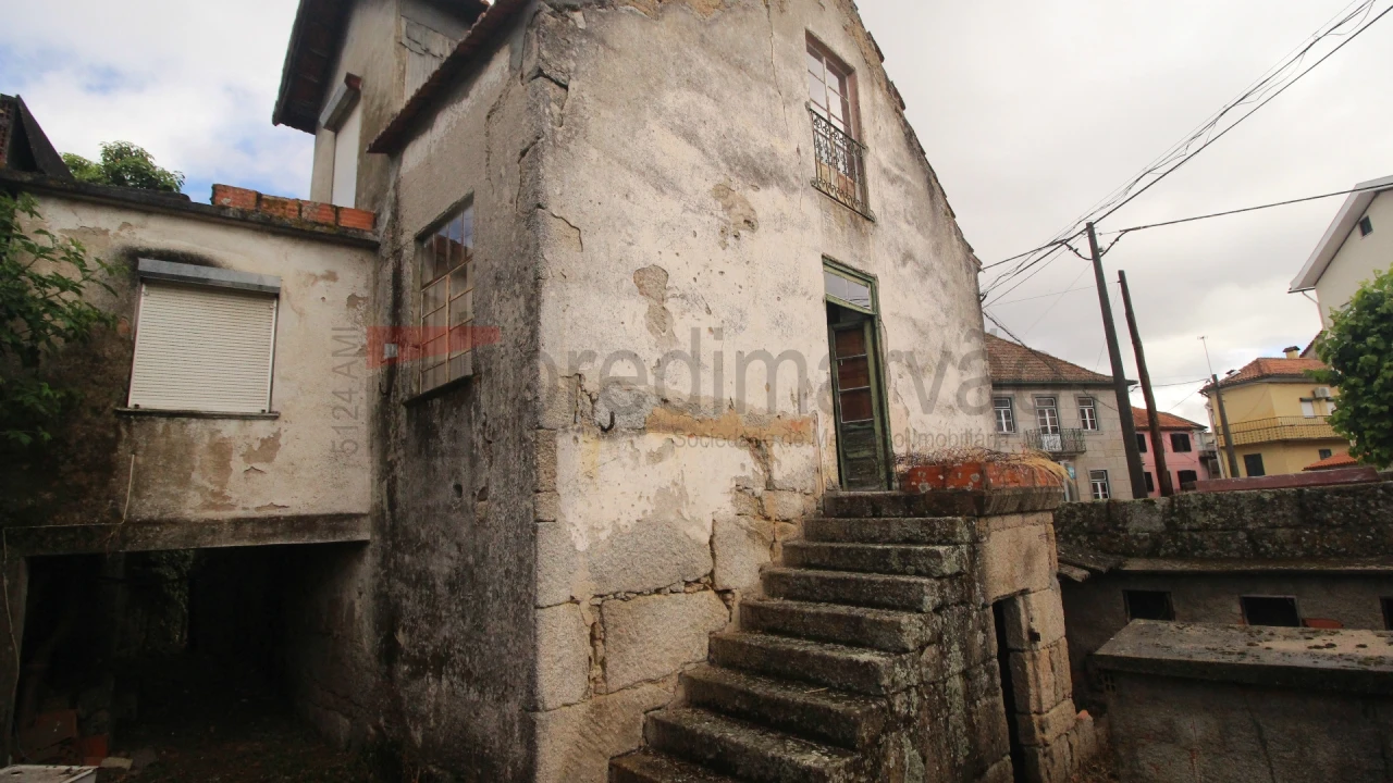 Moradia T3 para Venda em Vila Nova de Tazem Foto 6