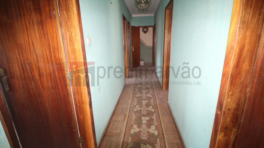 Moradia T5 para Venda em Carrapichana Foto 14