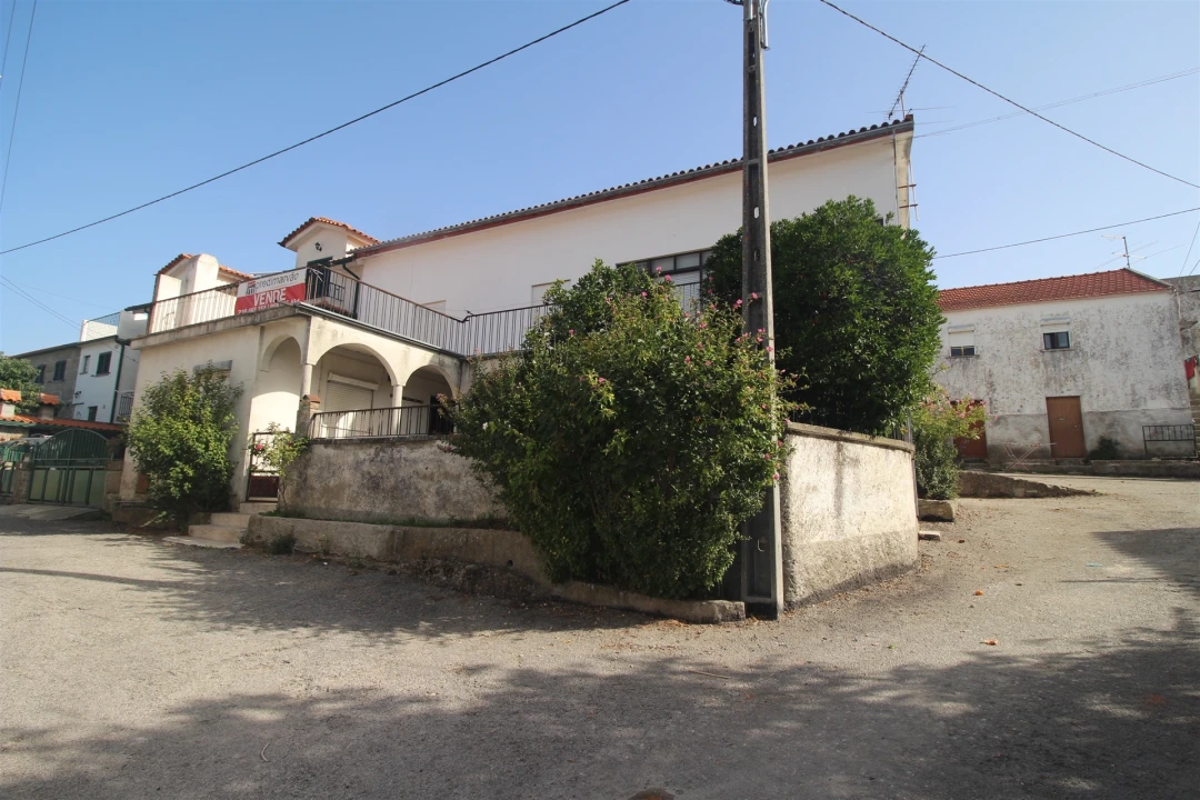 Moradia T4 para Venda em Nespereira Foto 27