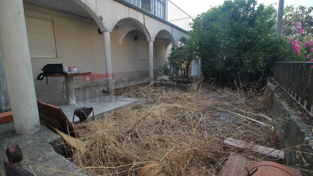 Moradia T4 para Venda em Nespereira Foto 9