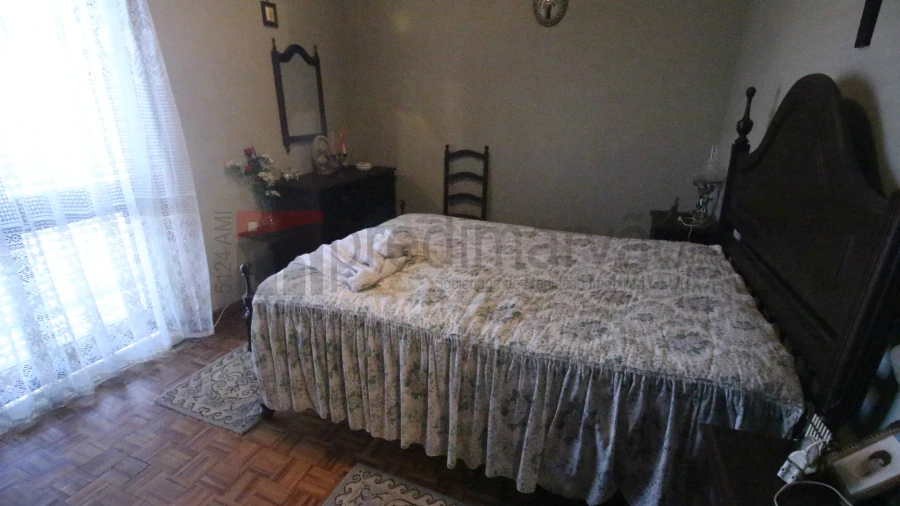 Moradia T4 para Venda em Nespereira Foto 7