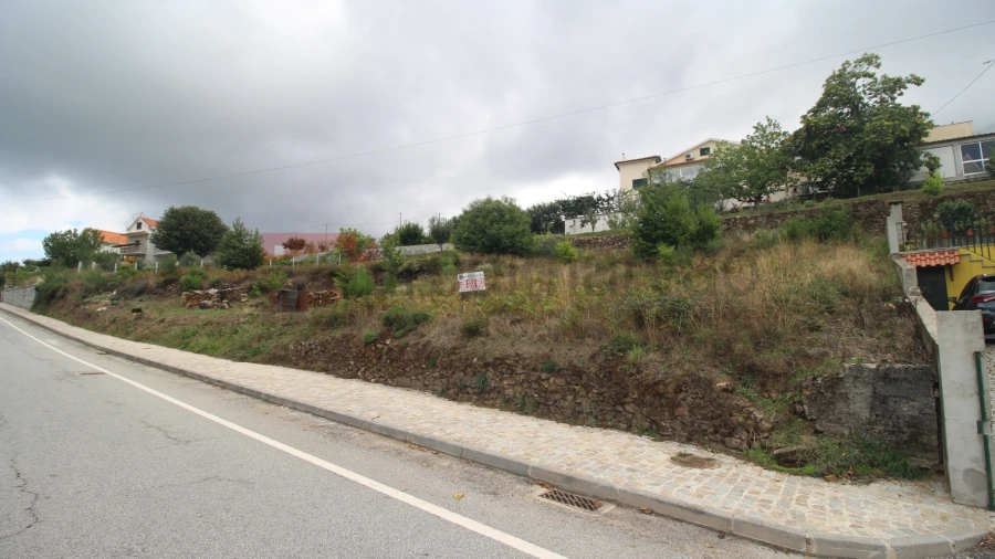 Terreno para Venda em Folgosinho Foto 6