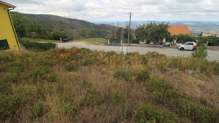 Terreno para Venda em Folgosinho Foto 4