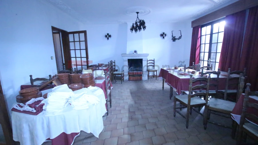 Moradia T4 para Venda em Linhares Foto 7