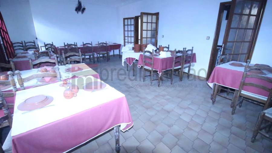 Moradia T4 para Venda em Linhares Foto 10