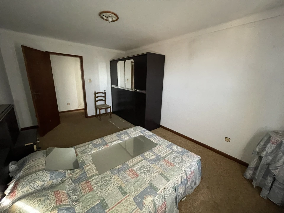 Moradia T4 para Venda em Linhares Foto 13