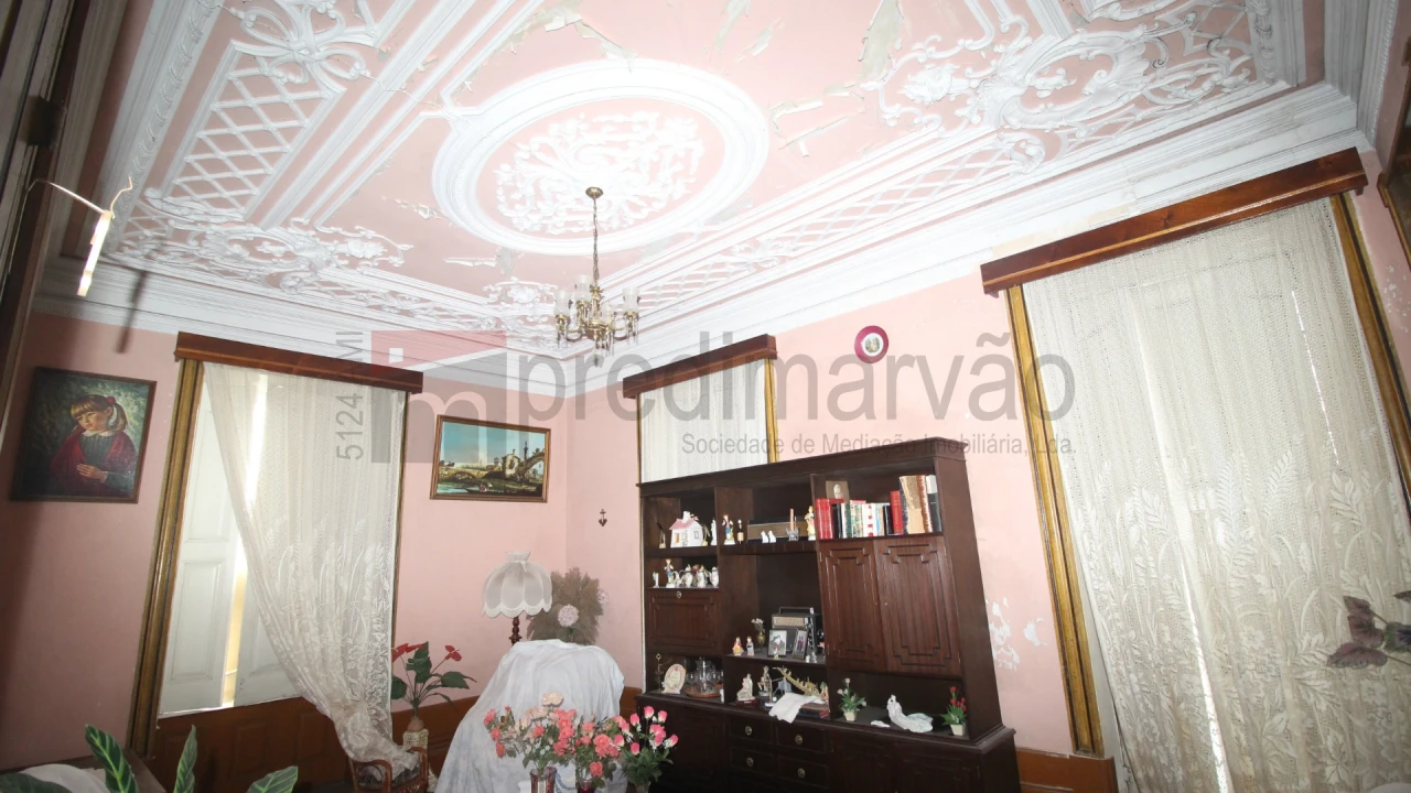 Moradia T6 para Venda em Vila Nova de Tazem Foto 10