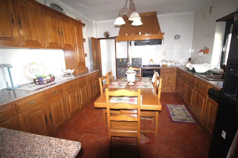 Moradia T5 para Venda em São Paio Foto 5