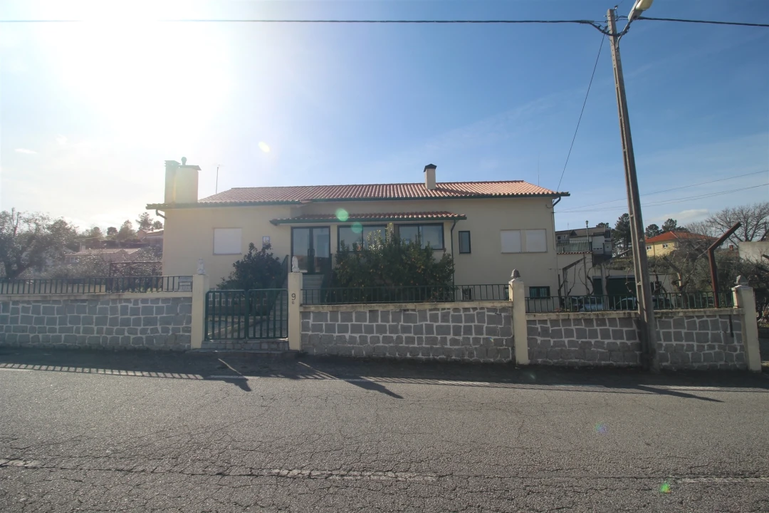 Moradia T5 para Venda em São Paio Foto 1