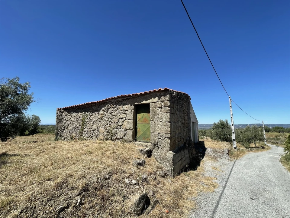 Quinta T2 para Venda em Melo e Nabais Foto 7