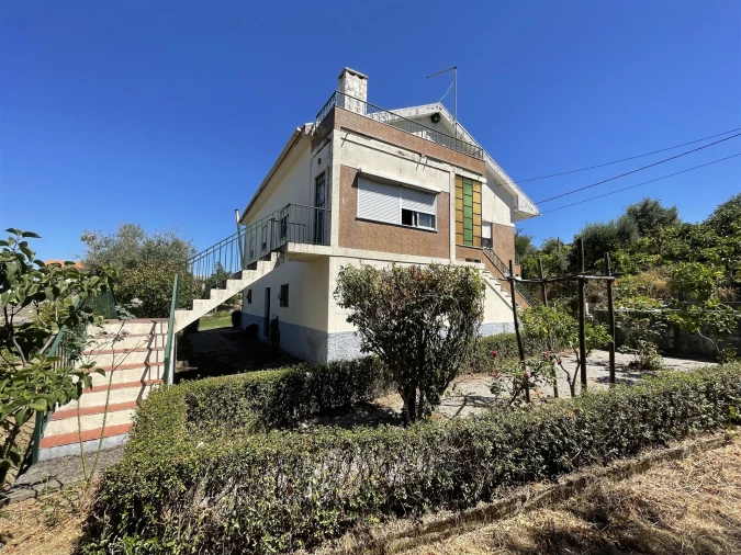 Quinta T2 para Venda em Melo e Nabais Foto 1