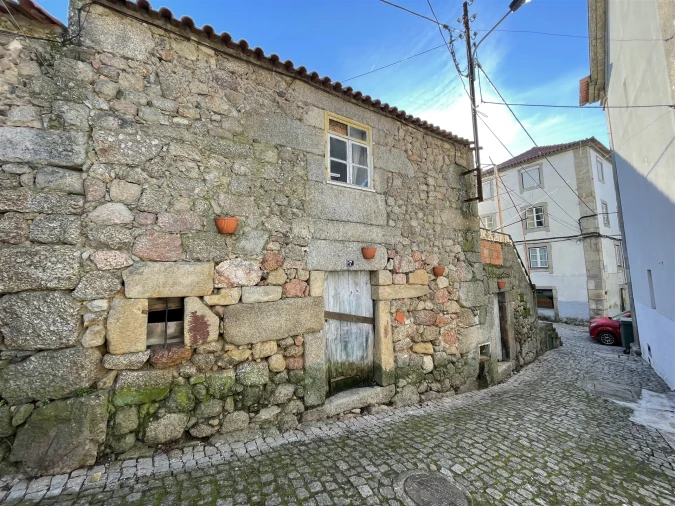 Moradia T0 para Venda em Gouveia (São Pedro e São Julião) Foto 2