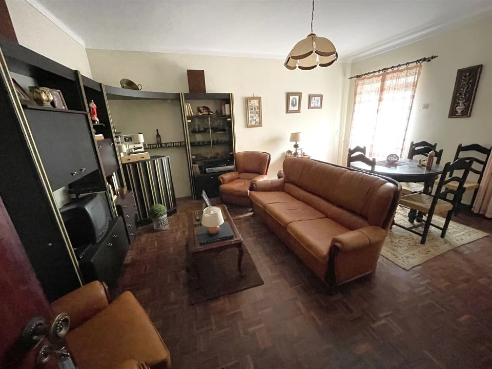 Moradia T7 para Venda em Vila Cortes da Serra Foto 18