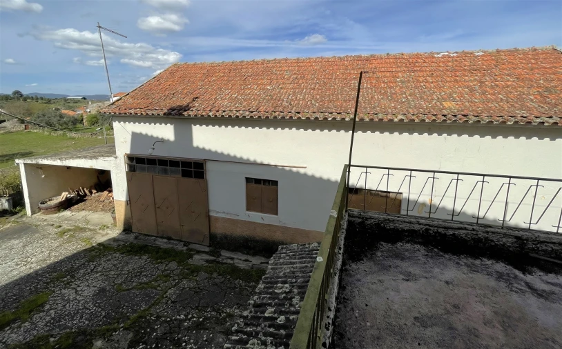 Moradia T7 para Venda em Vila Cortes da Serra Foto 12