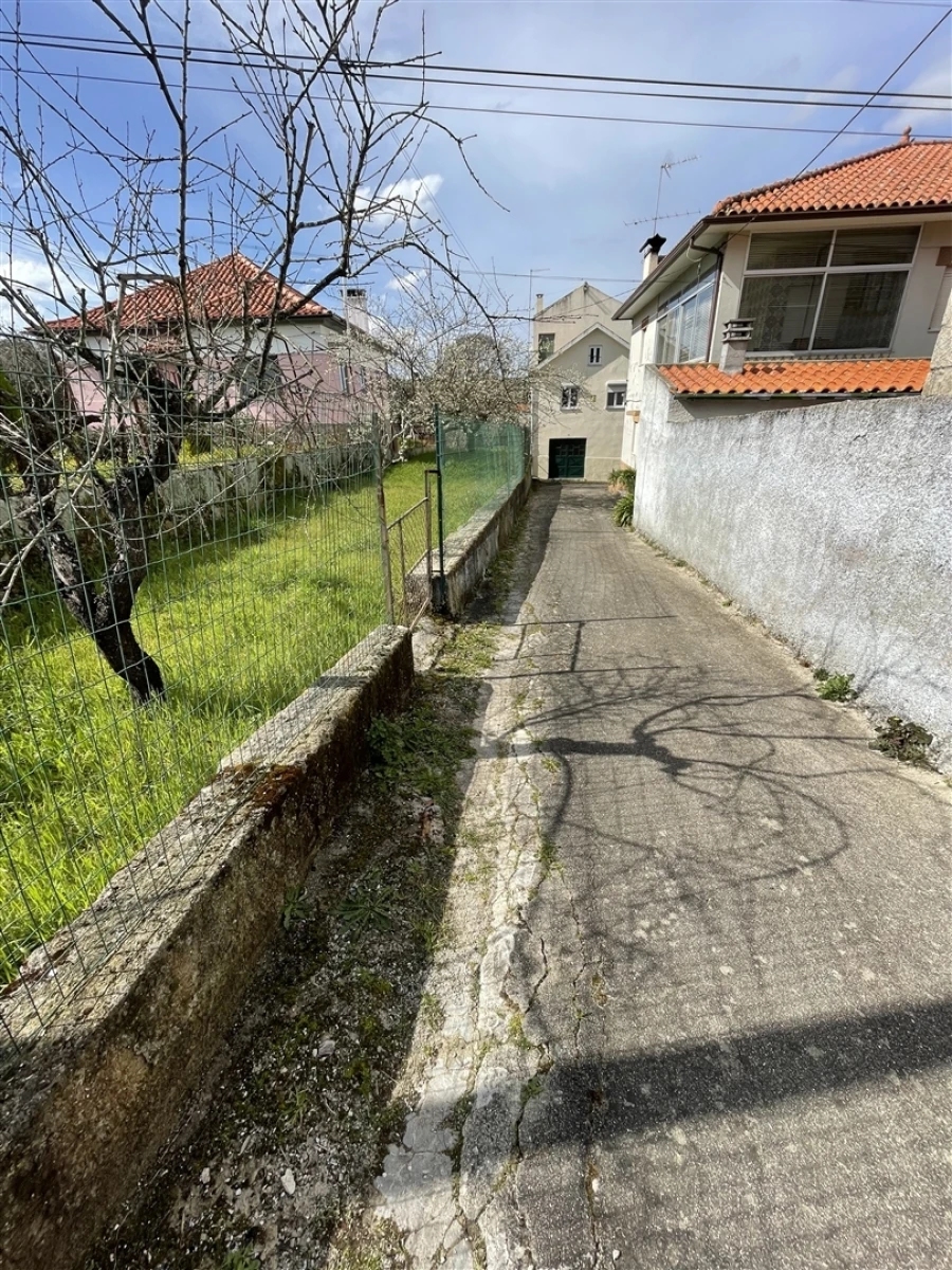 Moradia T7 para Venda em Vila Cortes da Serra Foto 3