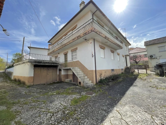 Moradia T7 para Venda em Vila Cortes da Serra Foto 1