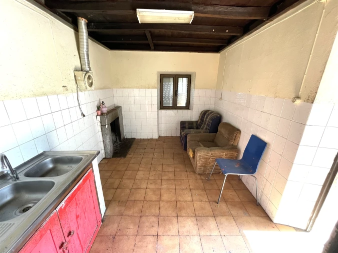 Moradia T4 para Venda em Nespereira Foto 13