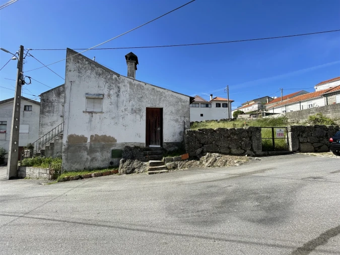 Moradia T4 para Venda em Nespereira Foto 7