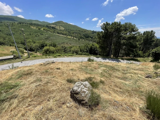 Terreno para Venda em Gouveia (São Pedro e São Julião) Foto 9