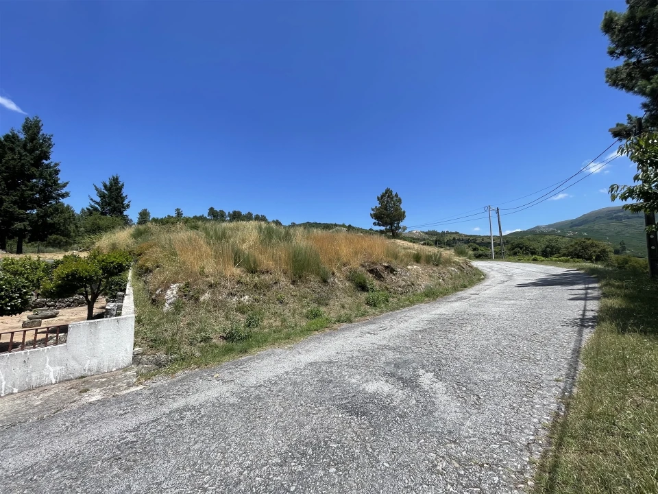 Terreno para Venda em Gouveia (São Pedro e São Julião) Foto 6