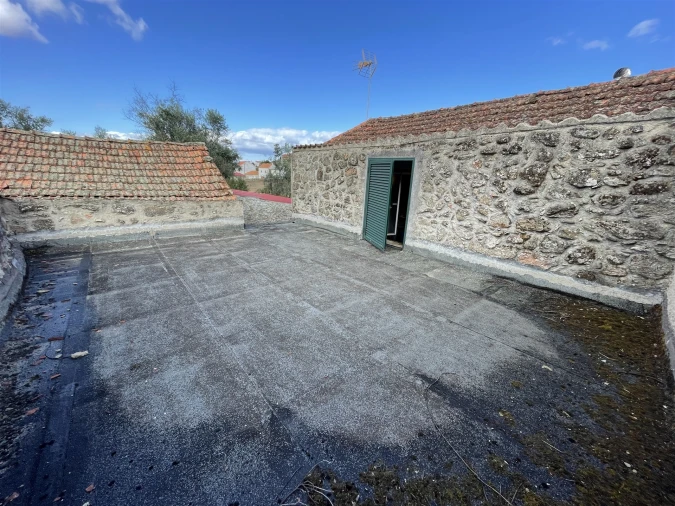 Moradia T2 para Venda em Nespereira Foto 3