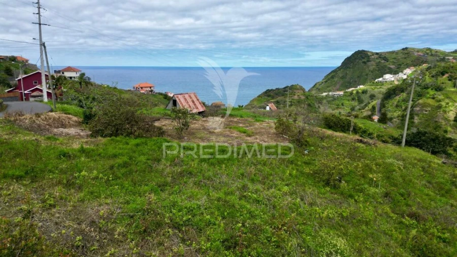 Terreno para Venda em Porto da Cruz Foto 2