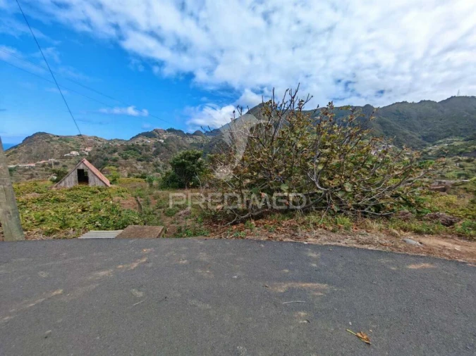 Terreno para Venda em Porto da Cruz Foto 12