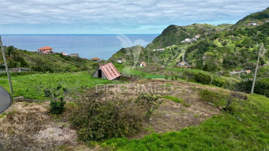 Terreno para Venda em Porto da Cruz Foto 5