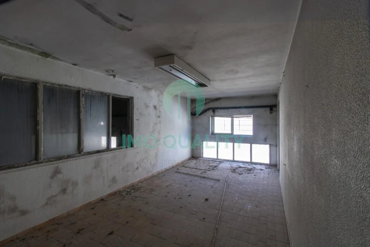 Armazém para Venda em Gulpilhares e Valadares Foto 15