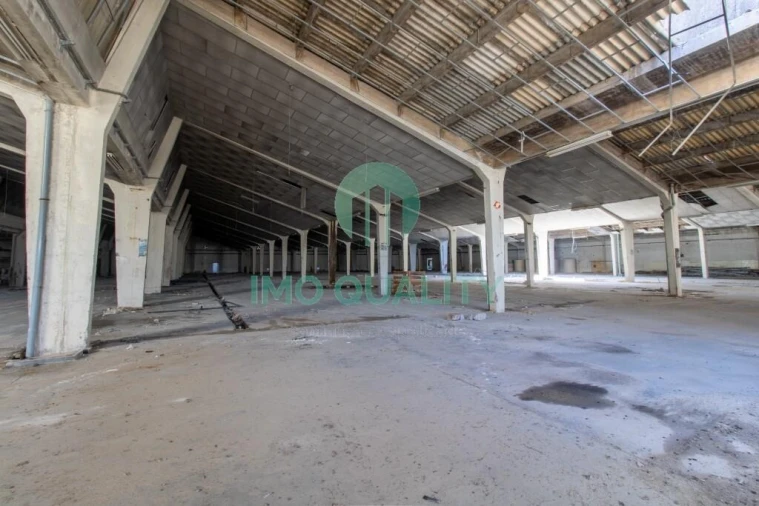 Armazém para Venda em Gulpilhares e Valadares Foto 12