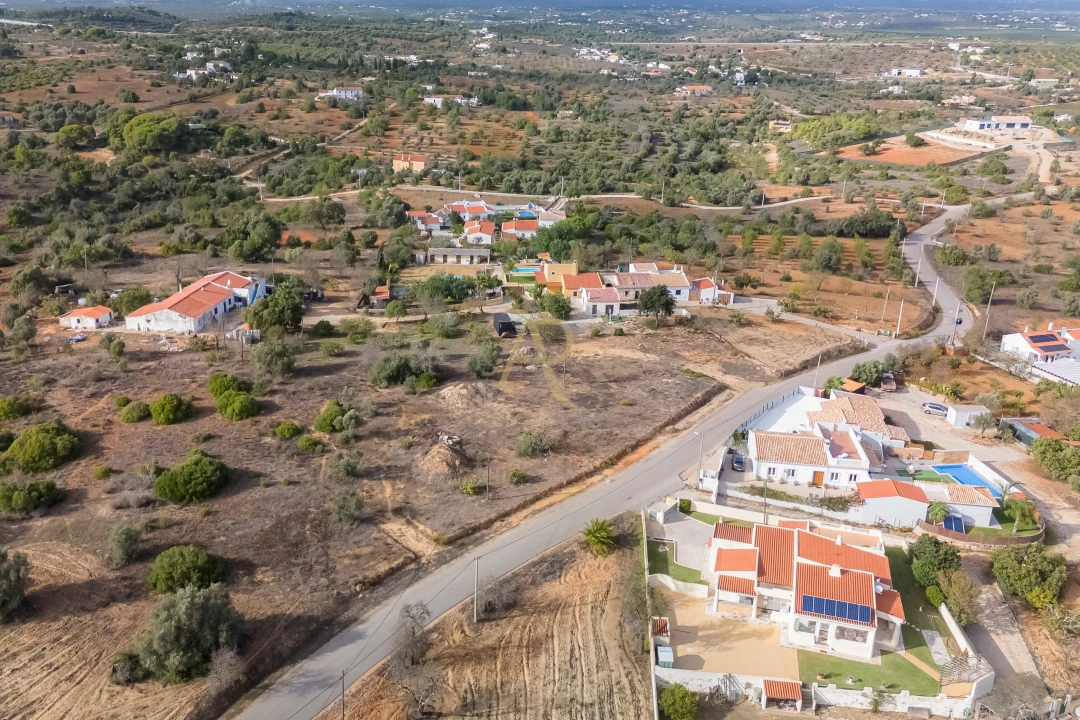 Terreno para Venda em Armação de Pera Foto 13