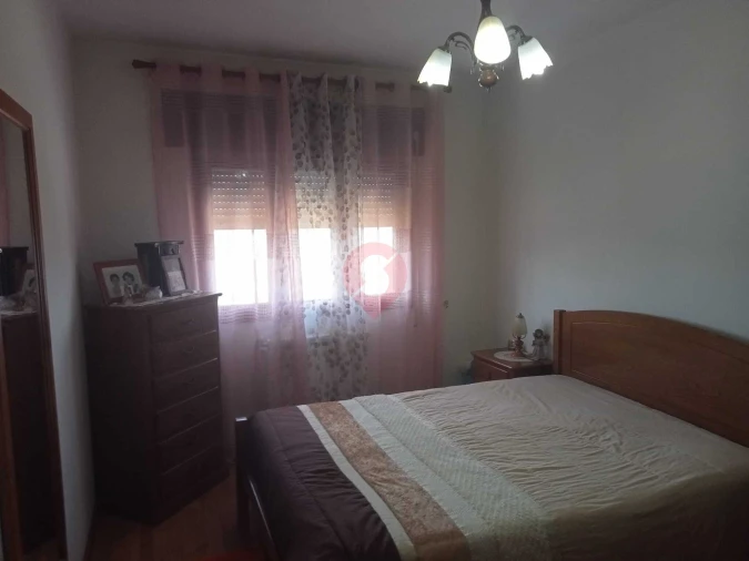 Moradia T4 para Venda em Cristoval Foto 9