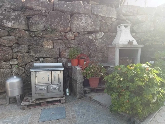 Moradia T4 para Venda em Cristoval Foto 4