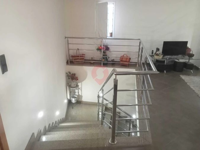 Moradia T4 para Venda em Cristoval Foto 11