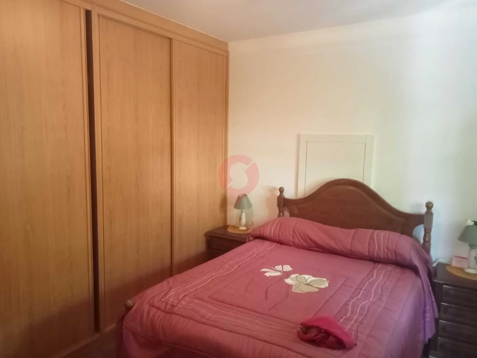 Moradia T4 para Venda em Cristoval Foto 10