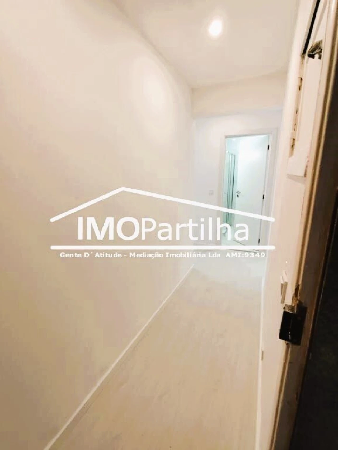 Apartamento T0 para Venda em Queluz e Belas Foto 9