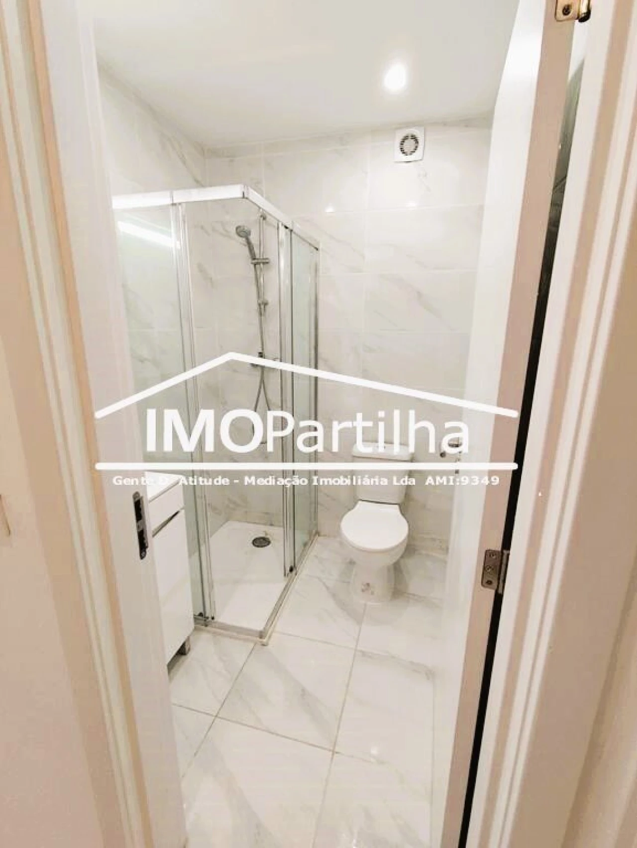 Apartamento T0 para Venda em Queluz e Belas Foto 11