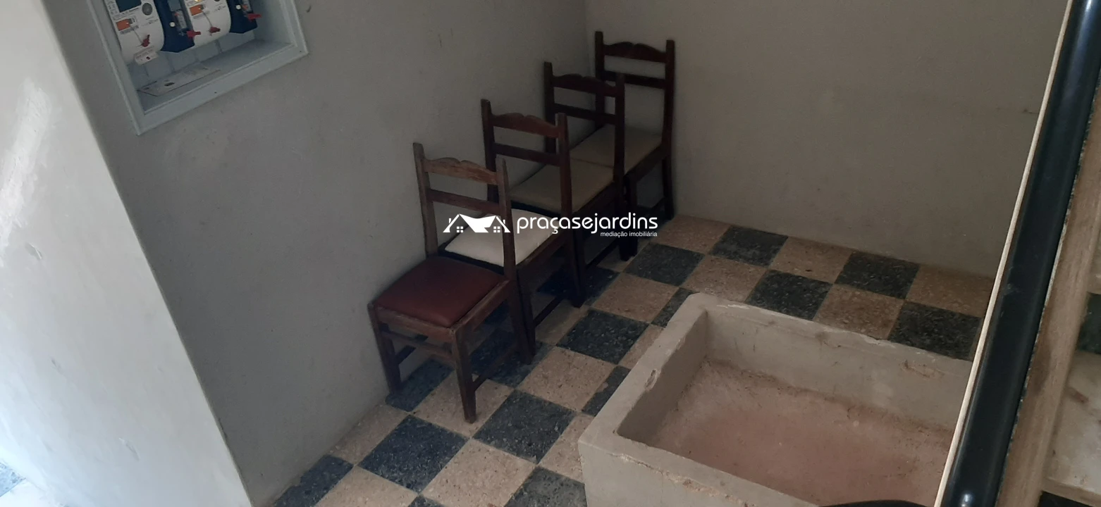 Prédio para Venda em Vieira de Leiria Foto 12